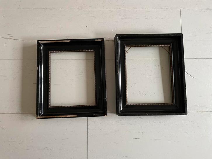 2 zwarte antieke lijsten, Huis en Inrichting, Woonaccessoires | Lijsten, Gebruikt, Minder dan 50 cm, Minder dan 50 cm, Hout, Ophalen of Verzenden