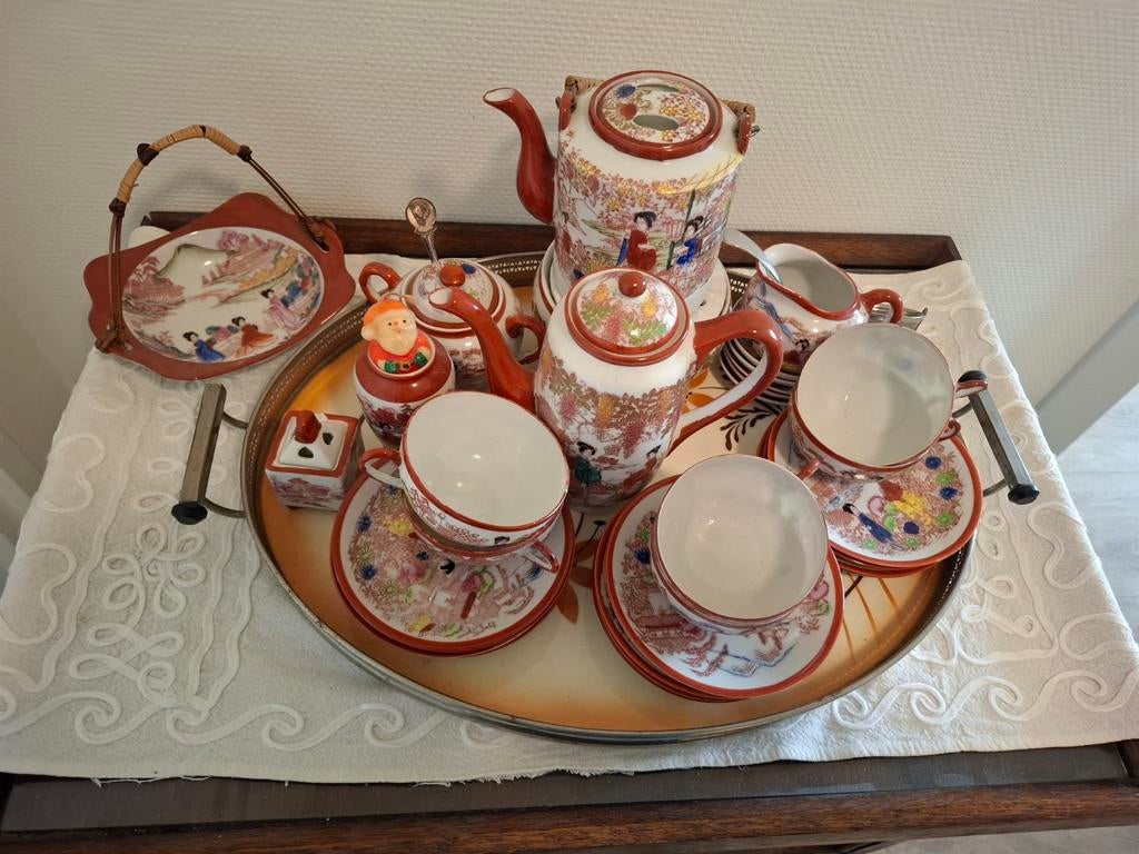 Chinees porseleinen theeservies, Ophalen