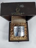 Servet ring antiek maison collin gonda (Roger), Verzenden