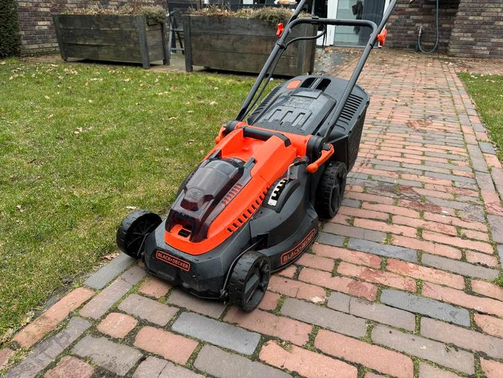 BLACK+DECKER 36V Accu Grasmaaier - 38cm, Tuin en Terras, Grasmaaiers, Gebruikt, Accu-grasmaaier, 30 t/m 39 cm, Cirkelmaaier, Opvangzak