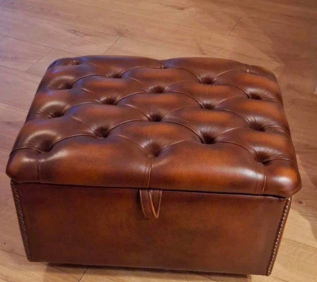 Chesterfield Springvale hocker/Slipperbox/voetenbank/, Huis en Inrichting, Banken | Voetenbanken en Poefen, Ophalen of Verzenden