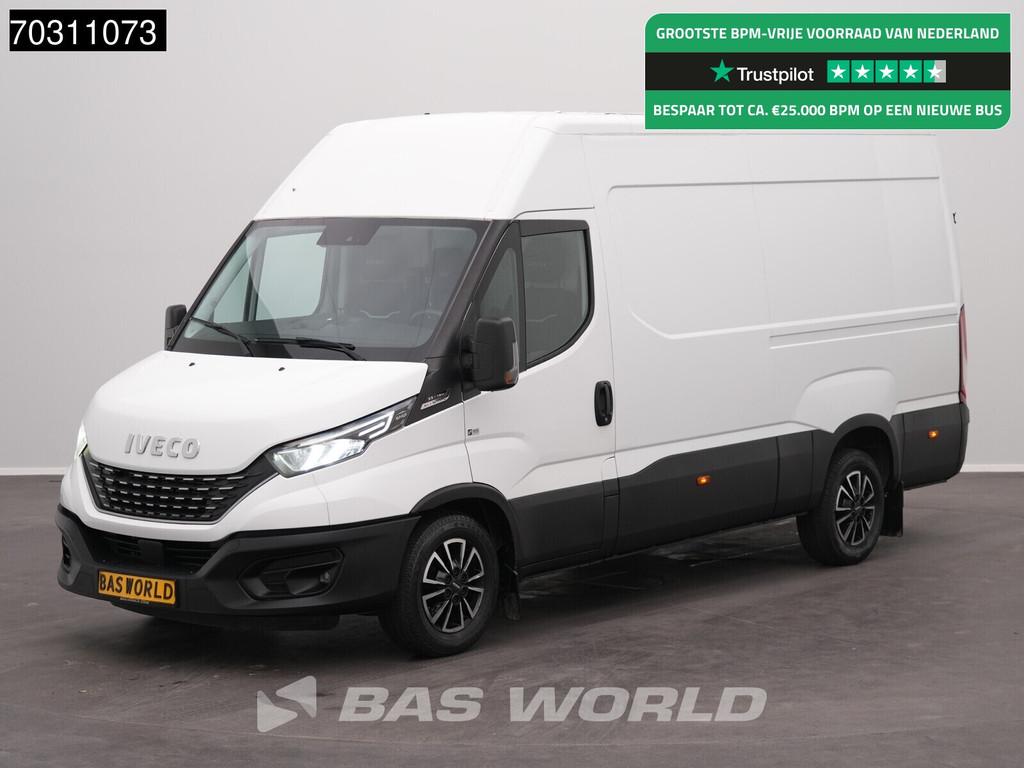 Iveco Daily 35S18 3.0L Automaat L2H2 3,5t Trekhaak 180PK ACC, Auto's, Automaat, Stof, Gebruikt, Euro 6