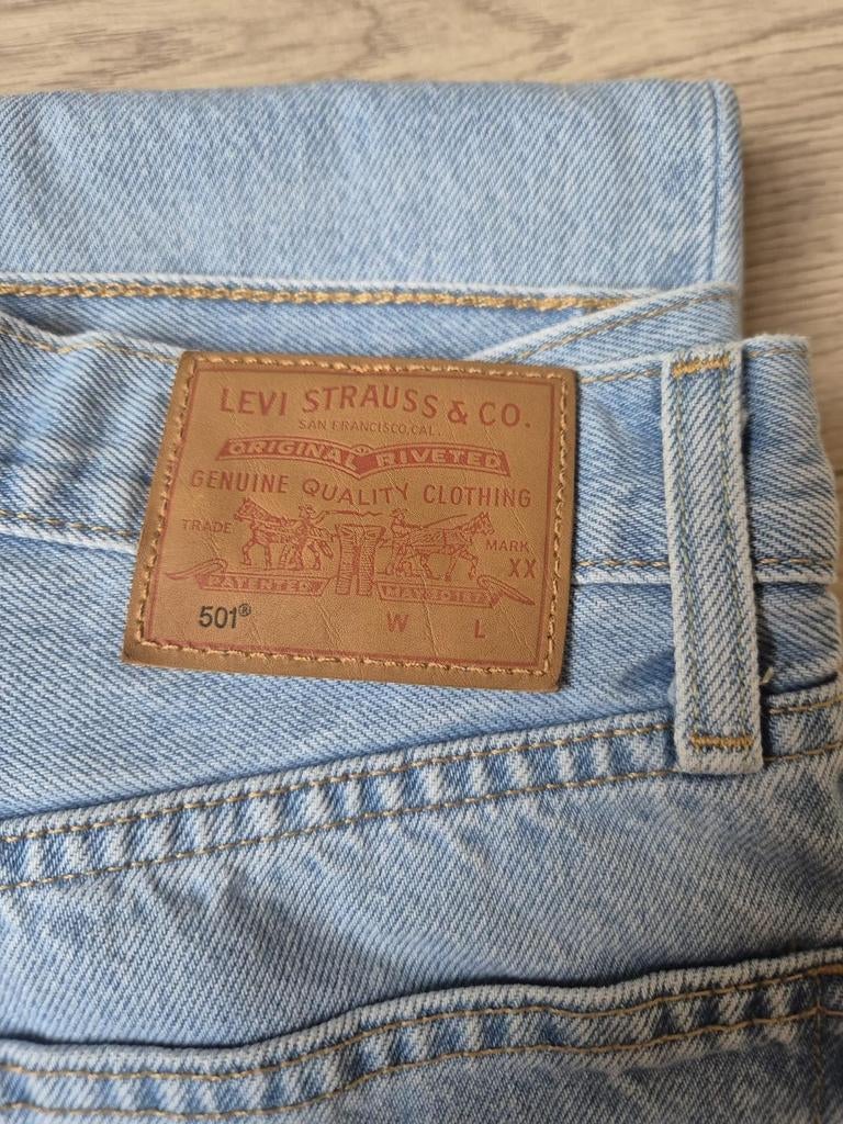 Levi's 501 jeans W25 L30, Ophalen of Verzenden, Zo goed als nieuw, Blauw, W27 (confectie 34) of kleiner