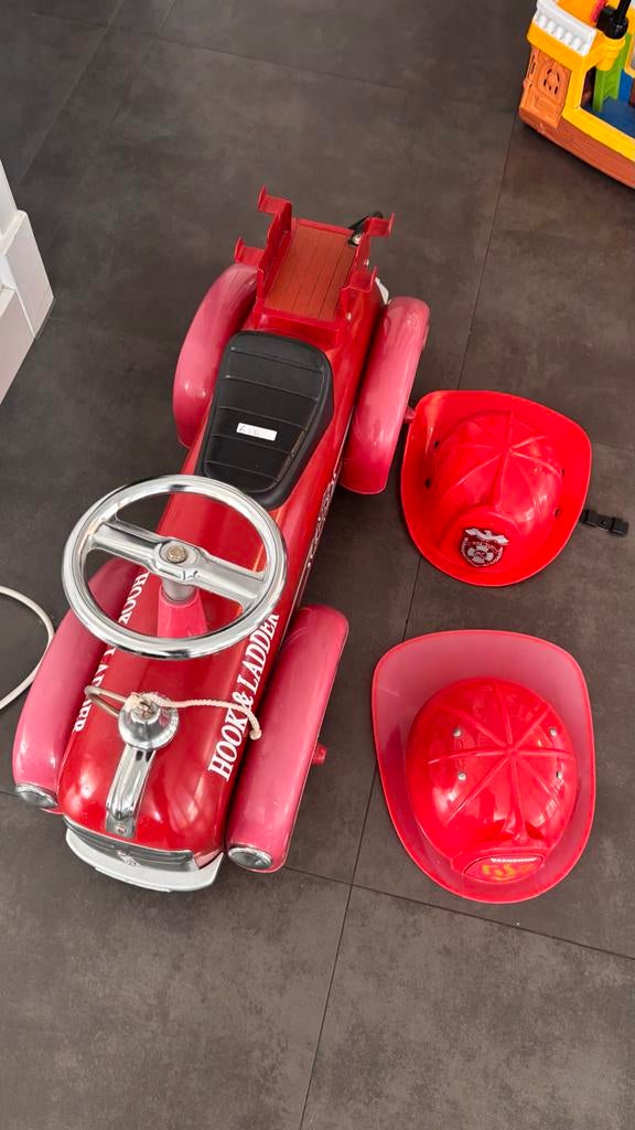 Vintage Brandweer Trapauto met Helm - Rood, Ophalen, Gebruikt, Trapvoertuig
