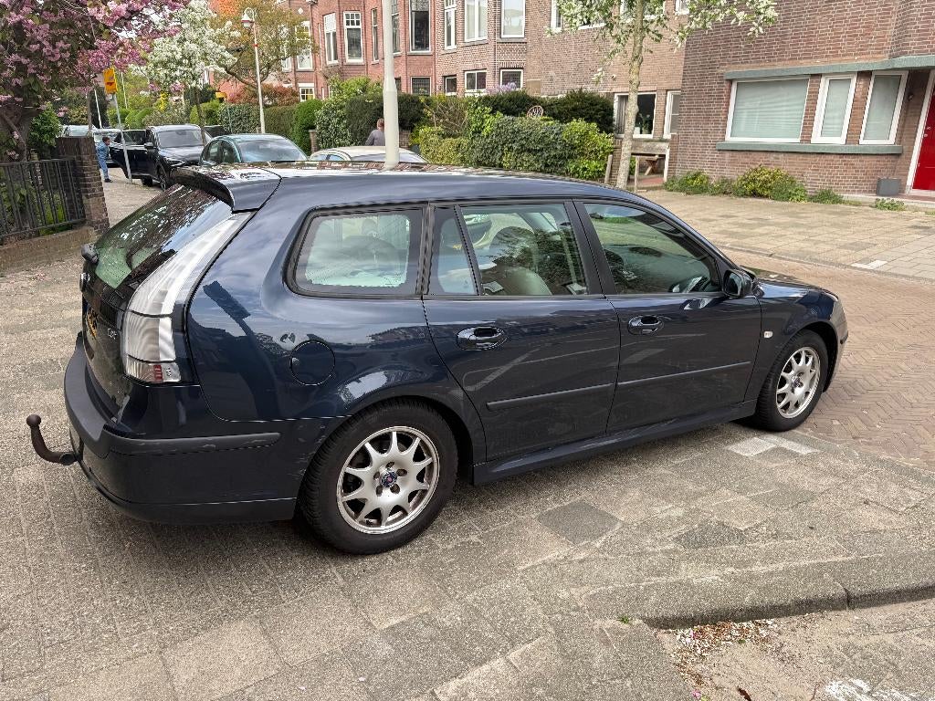 Saab 9-3 1.8 T Sport Estate 2006 Blauw (Youngtimer), Auto's, Saab, 1998 cc, 4 cilinders, Handgeschakeld, Particulier