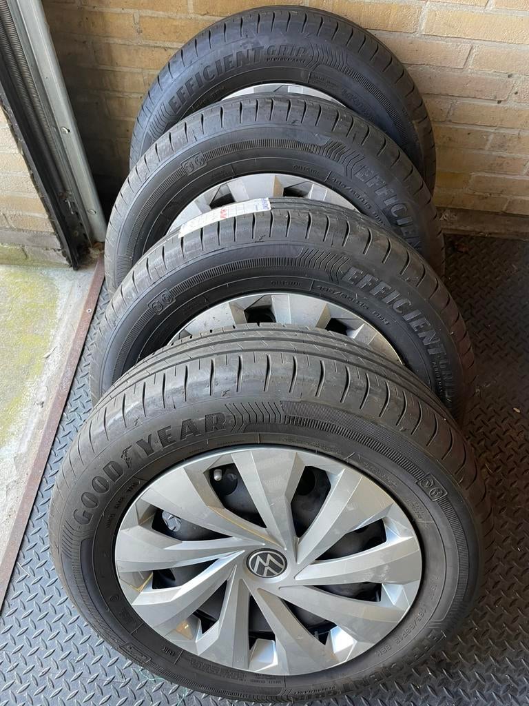 Zomerbanden VW Polo 2021. 185-65-15 op velg + DOP, Auto-onderdelen, Banden en Velgen, Ophalen, 15 inch, Banden en Velgen, 185 mm