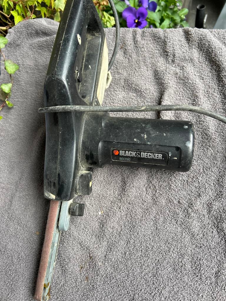 Black & Decker BD290 Bandschuurmachine met schuurbanden, Doe-het-zelf en Verbouw, Gereedschap | Schuurmachines, Ophalen, Gebruikt