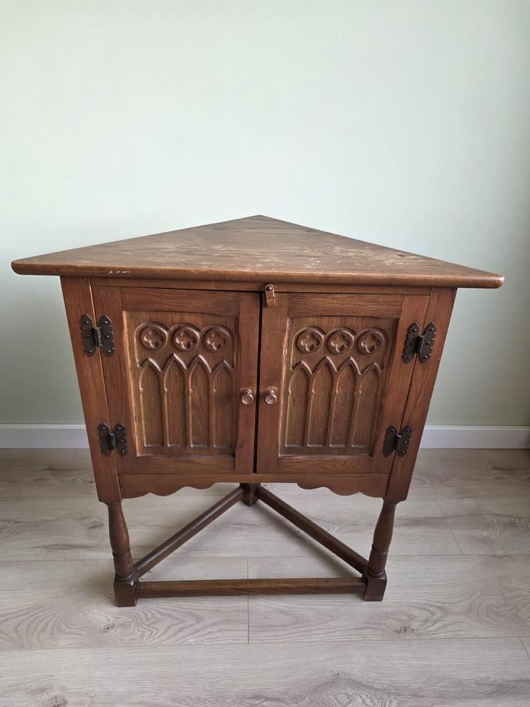 Hoekkastje, Ophalen, Gebruikt, 50 tot 100 cm, Met deur(en)