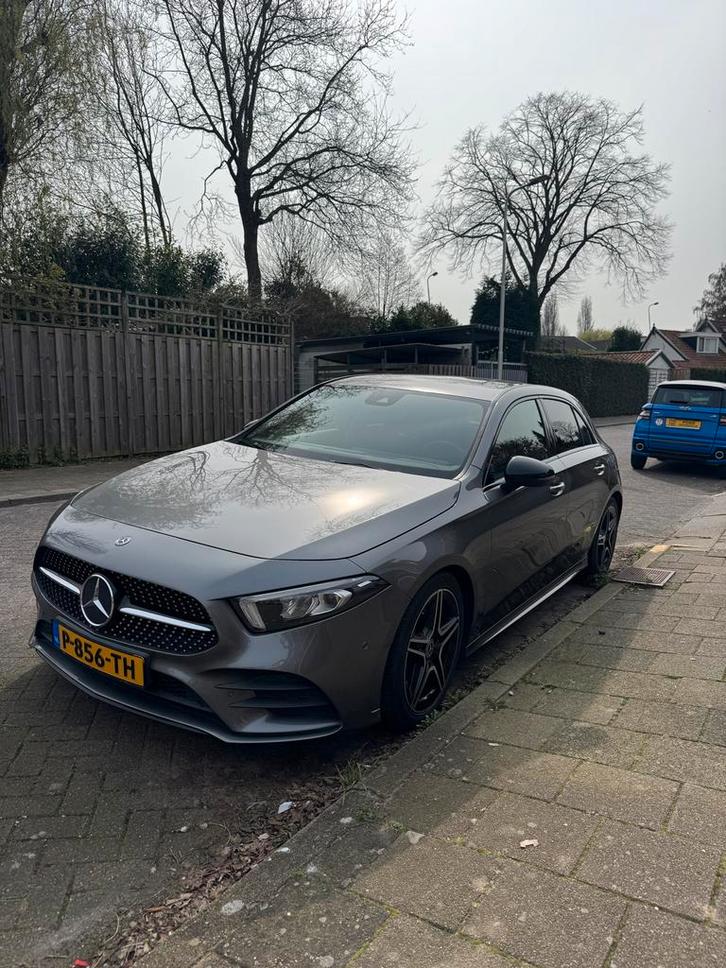 Mercedes-Benz A-Klasse A 250 224pk 7G-DCT 2018 Grijs, Auto's, Mercedes-Benz, Particulier, A-Klasse, Benzine, Hatchback, Automaat
