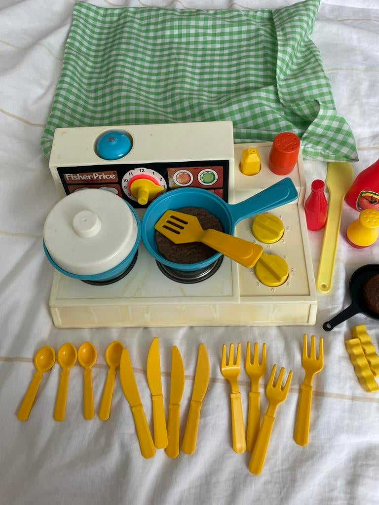 Fischer price gasstel met kleedje en veel toebehoren., Ophalen, Zo goed als nieuw