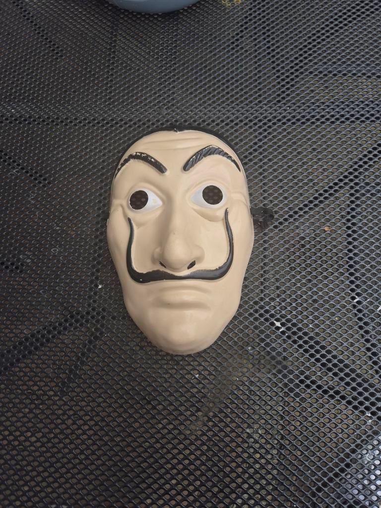 La Casa de Papel Dalí Masker - Feest & Cosplay, Ophalen, Gebruikt, Toneelattributen of Onderdelen