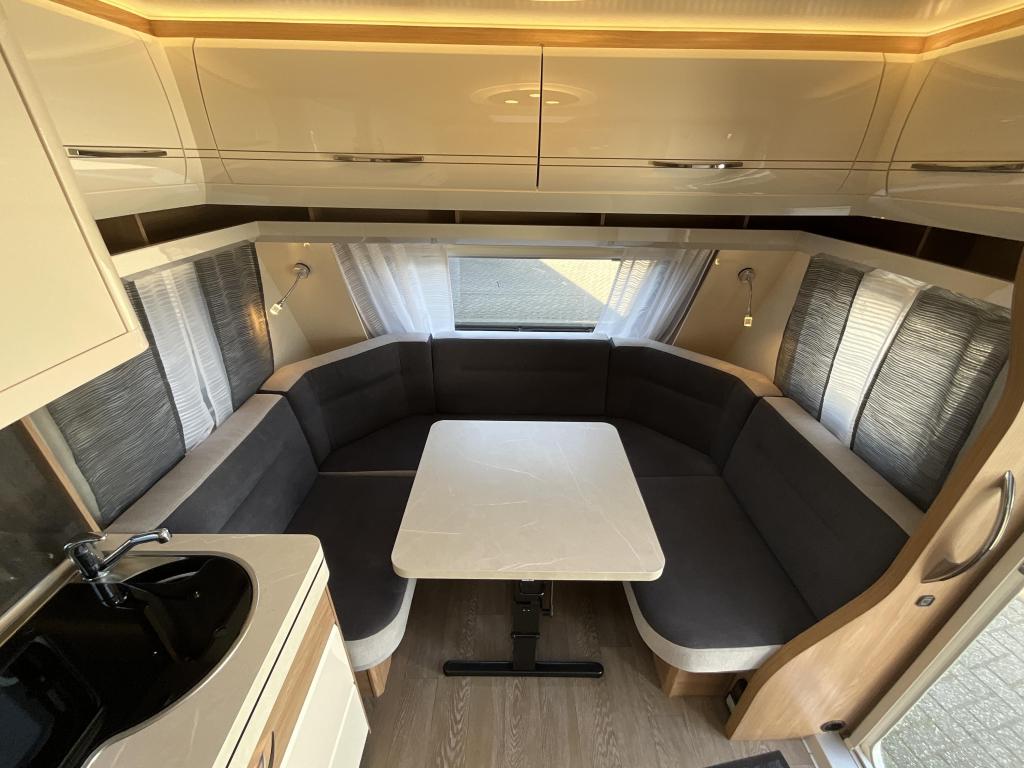 Hobby Excellent 540 WLU DOUCHE-AIRCO-MOVER, Caravans en Kamperen, Caravans, Overige typen, Schokbreker, Rondzit, Hobby