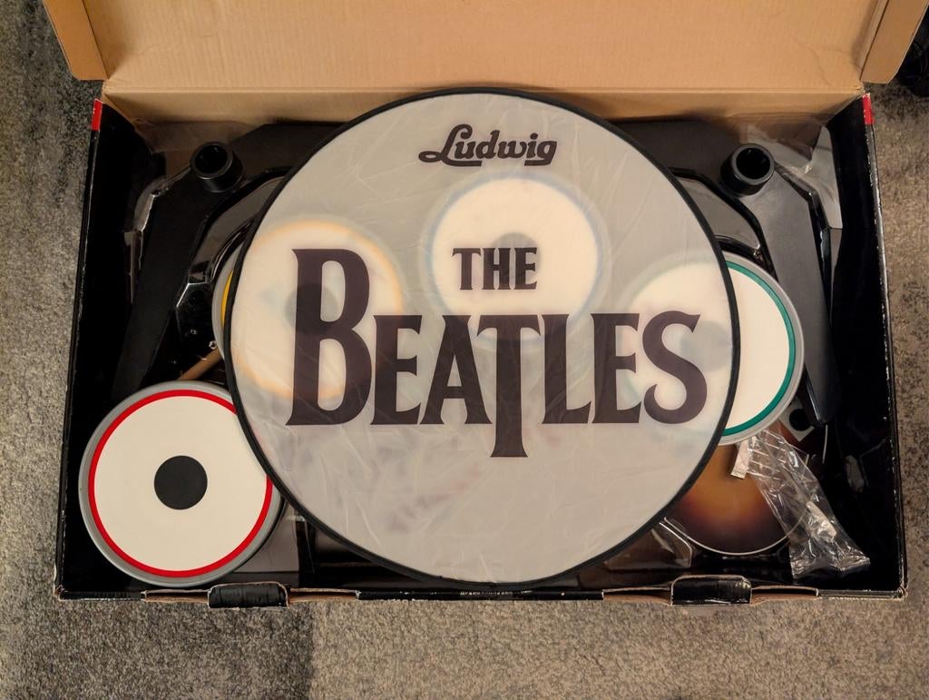 The Beatles rockband limited edition Playstation 3, Ophalen of Verzenden, Zo goed als nieuw
