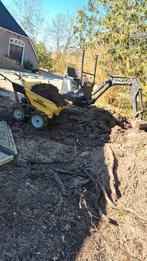 Minigraver met motorkruiwagen te huur incl persoon