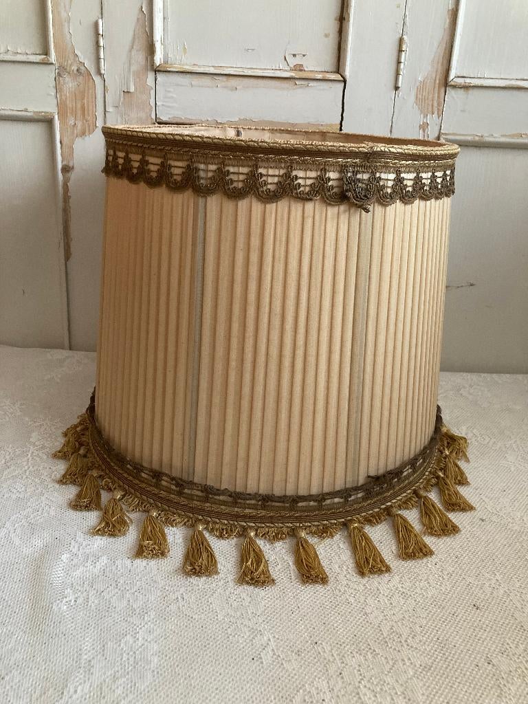 Brocante lampenkap / plissé, Huis en Inrichting, Lampen | Lampenkappen, Gebruikt, 25 tot 50 cm, Overige kleuren, Rond