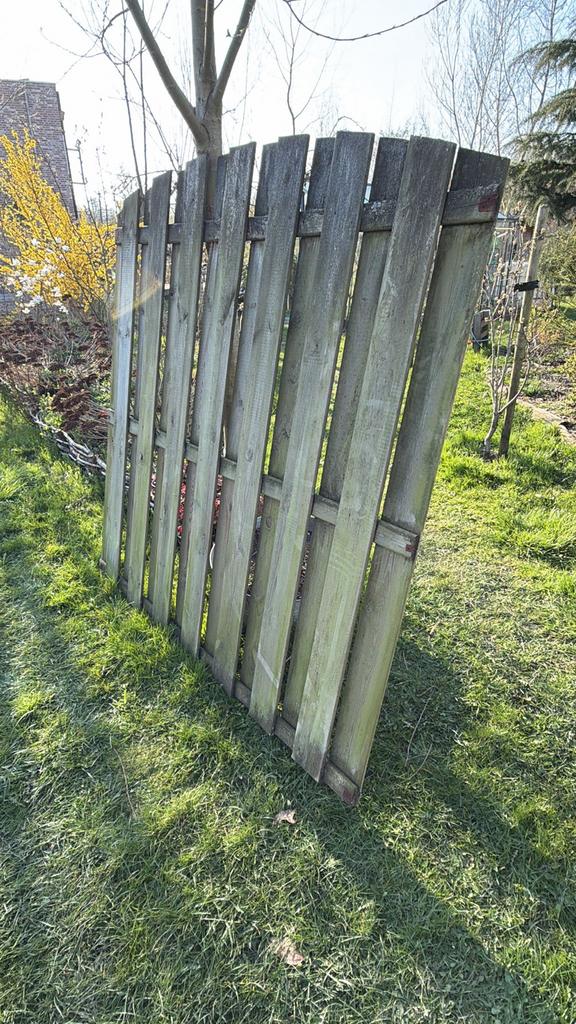 Gratis tuinscherm van hout, Ophalen, Gebruikt, Hout, 150 tot 200 cm