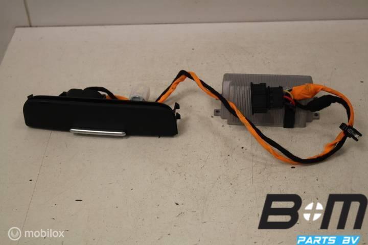 230V omvormer in middenconsole VW Touareg 7P6907155C, Gebruikt