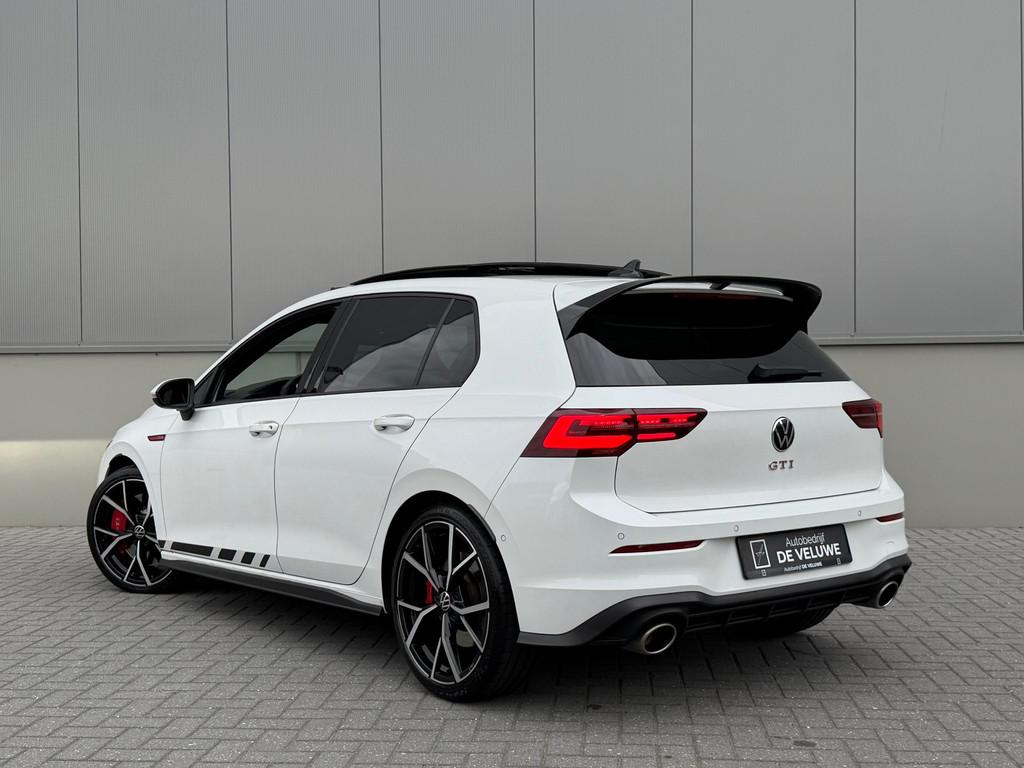Volkswagen Golf 2.0 TSI GTI Clubsport Pano H&K IQ-Light 19", 4 cilinders, Wit, 14 km/l, Bedrijf