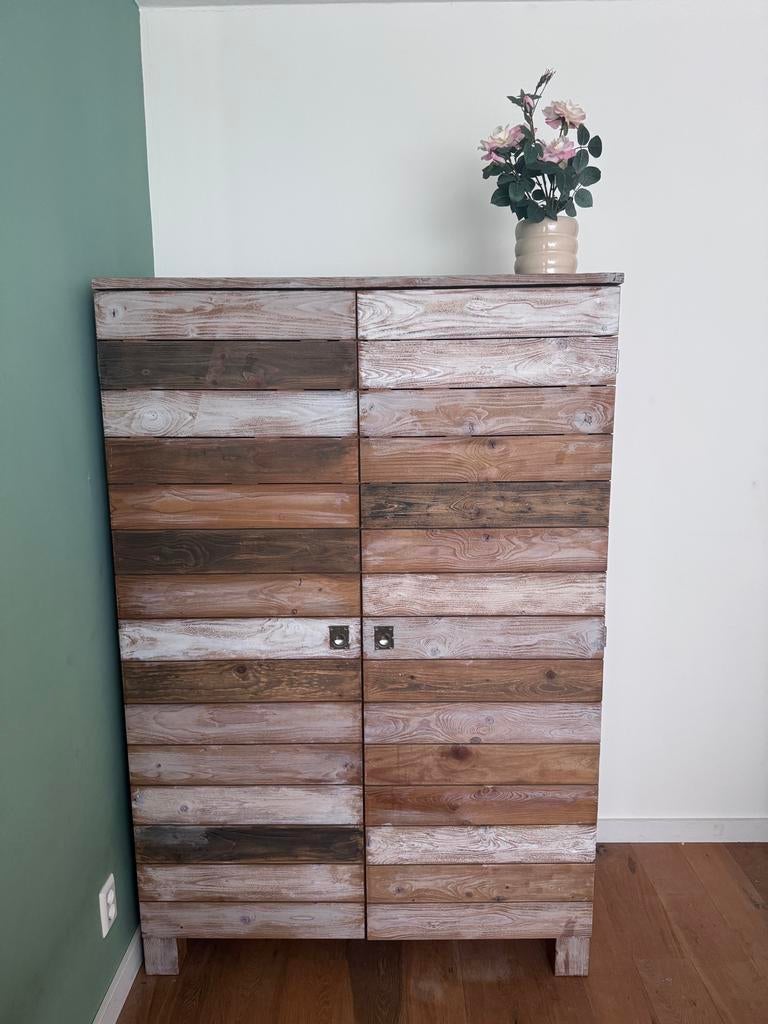 Houten kledingkast voor kinder- of tienerkamer, Met deur(en), Gebruikt, 100 tot 150 cm, 200 cm of meer