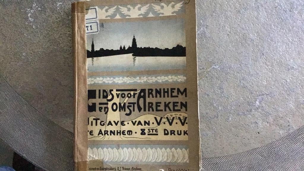 Gids voor Arnhem en Omstreken met 6 Plattegronden, Boeken, Ophalen of Verzenden, Zo goed als nieuw