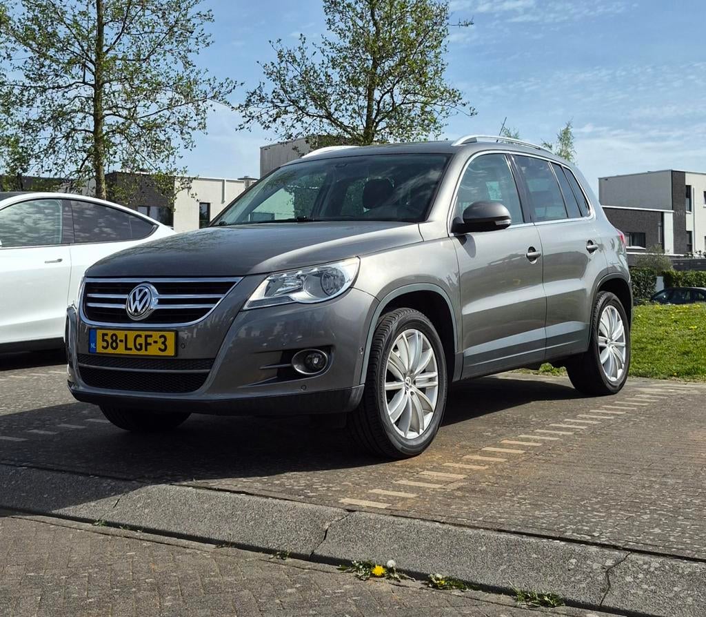 Volkswagen Tiguan 1.4 TSI 110KW 2010 Grijs, Voorwielaandrijving, Navigatiesysteem, 1800 kg, 4 cilinders