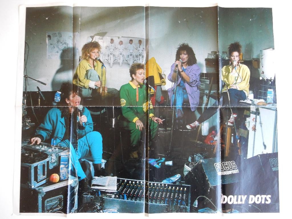 Dolly Dots poster achterkant James Dean., Ophalen of Verzenden, Gebruikt, Poster, Artwork of Schilderij