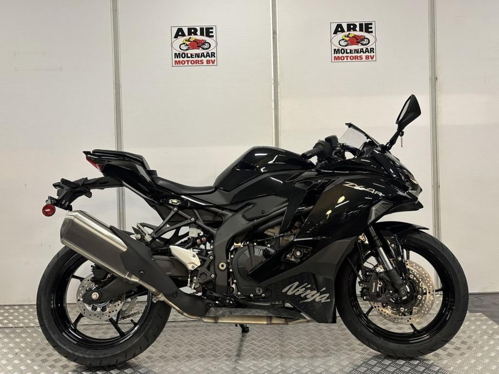 Kawasaki ZX-4R (bj 2025), Motoren, Motoren | Kawasaki, 2 cilinders, Kawasaki, Bedrijf, Onbekend