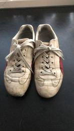 Puma sneakers wit met rood vintage, Beige, Ophalen of Verzenden, Sneakers of Gympen, Gedragen