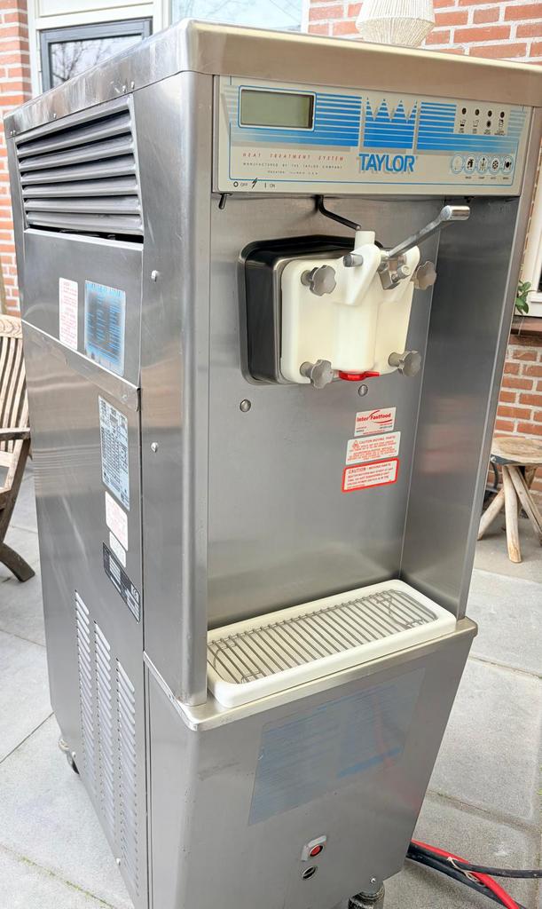 Taylor PH71-58 Softijsmachine Horeca heeft onderhoud gehad, Ophalen, Gebruikt