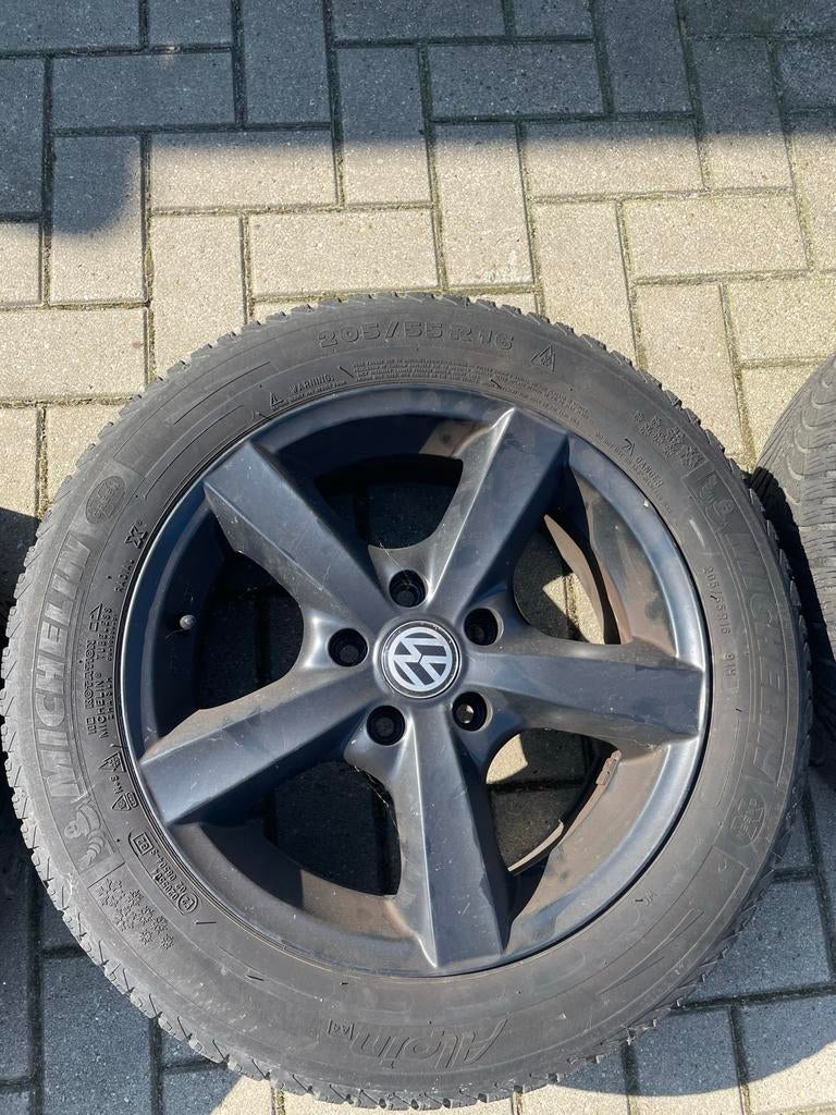 VW velgen met Michelin winterbanden 205/55 R16, Ophalen, Gebruikt, 16 inch, Banden en Velgen