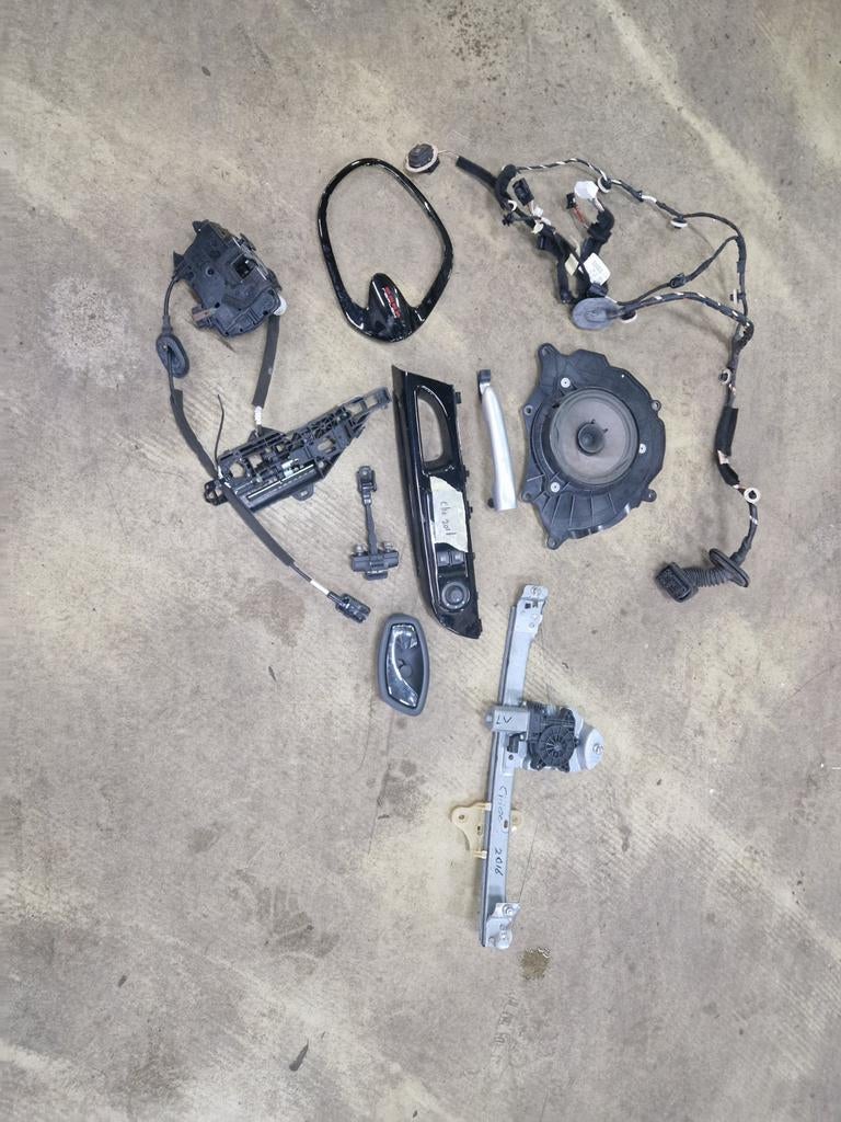Renault clio onderdelen, Ophalen, Gebruikt, Links, Renault