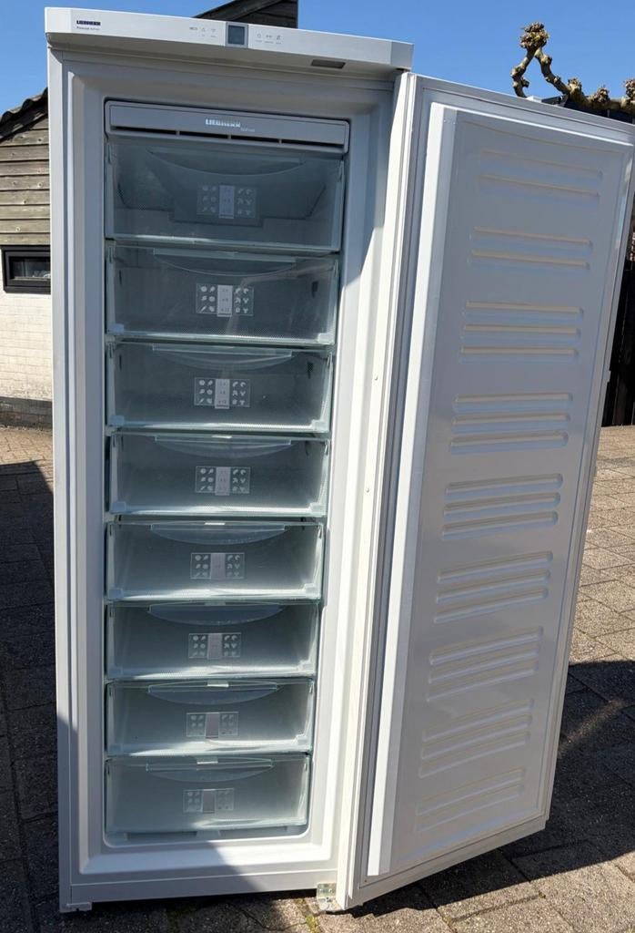 Vrieskast liebherr no frost 8 laden A++ ( 406 liter ), Witgoed en Apparatuur, Vriezers en Diepvrieskisten, Gebruikt, 160 cm of meer