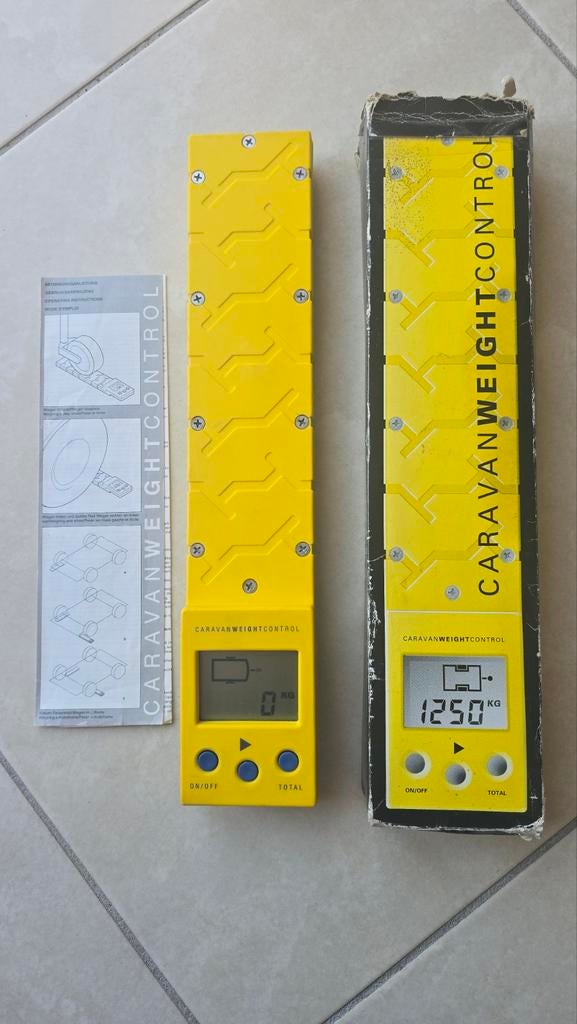 Stroomverdeler CEE 16A naar 3x 230V stopcontacten - Kampeeraccessoires