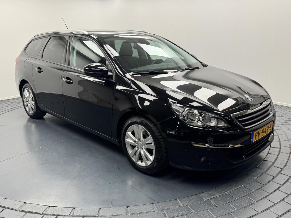 Peugeot 308 SW 1.2i Navigatie-Cr.contr-Clima-Panoramadak-Par, Voorwielaandrijving, Stof, Gebruikt, 1199 cc