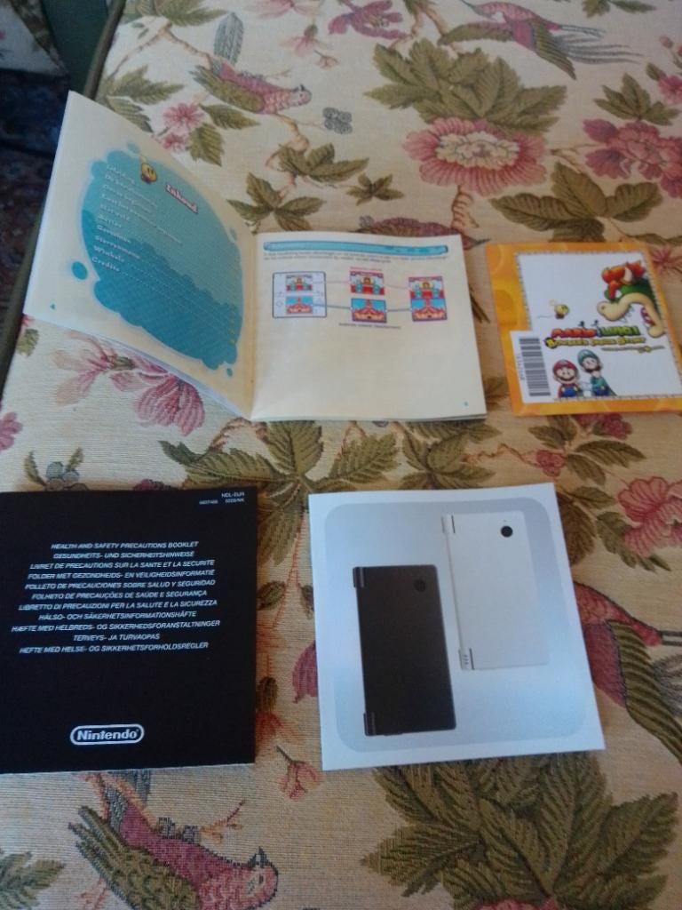 Nintendo DSi XL 25th Anniversary Super Mario, Spelcomputers en Games, Spelcomputers | Nintendo DS, Gebruikt, Dsi, Ophalen of Verzenden
