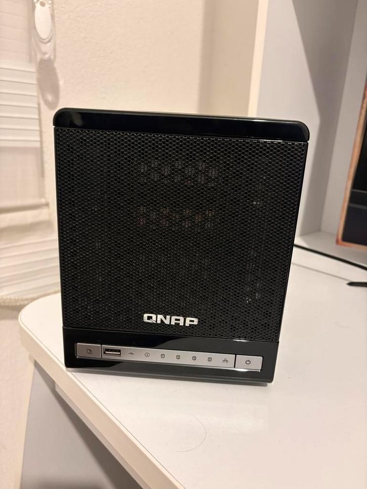 QNAP TS-409 Pro NAS + 4x 750GB, Computers en Software, NAS, Gebruikt, Ophalen