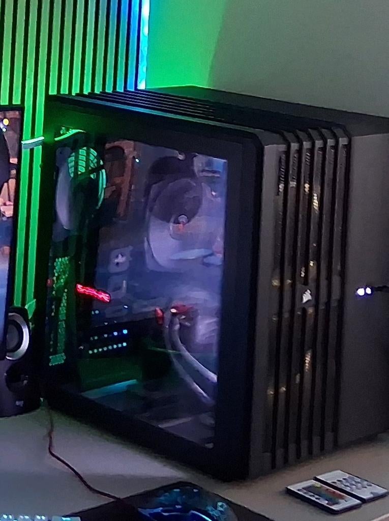 Computerbehuizing Zwart Corsair Carbide Series Air 540 Kubus, Computers en Software, Computerbehuizingen, Ophalen, Gebruikt