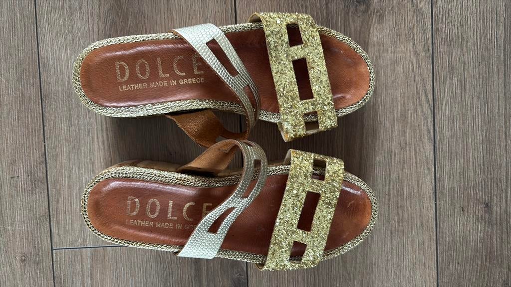 Dolce leather plateau slippers mt 38, Kleding | Dames, Schoenen, Overige kleuren, Instappers, Ophalen of Verzenden, Gedragen