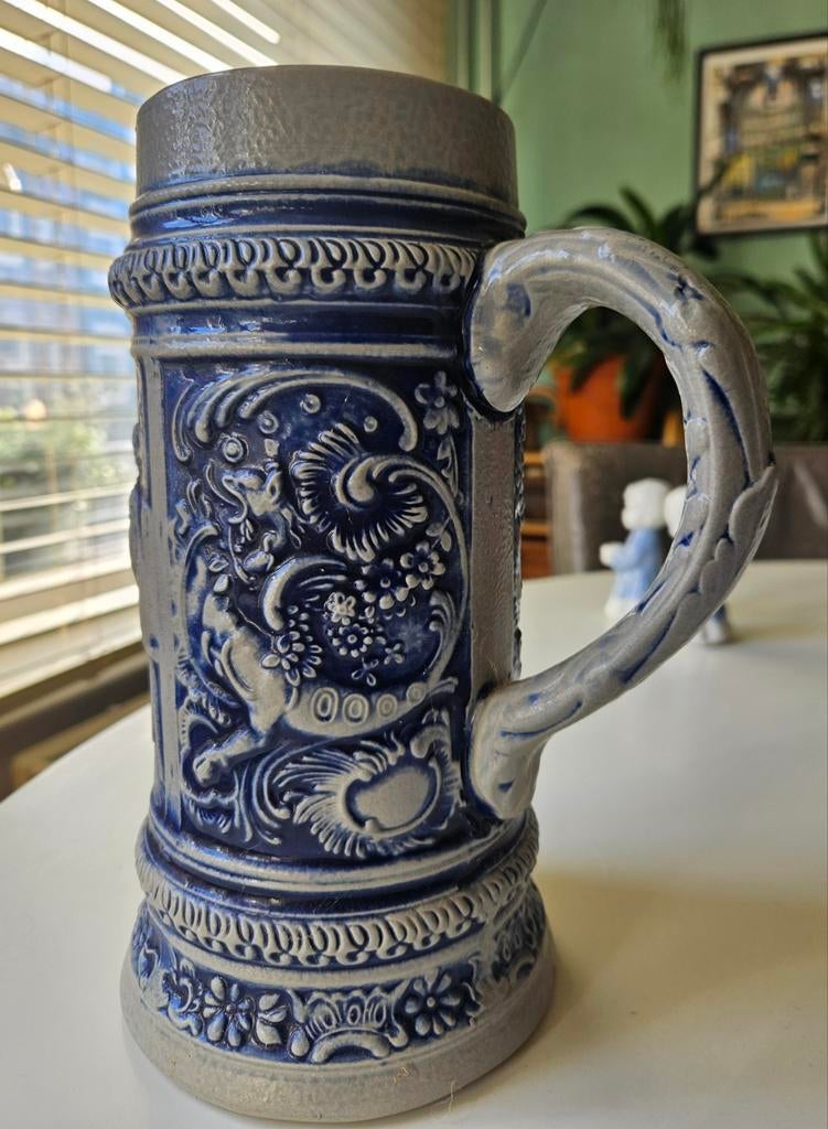 Gerz bierpul, blauw met reliëf, Ophalen of Verzenden