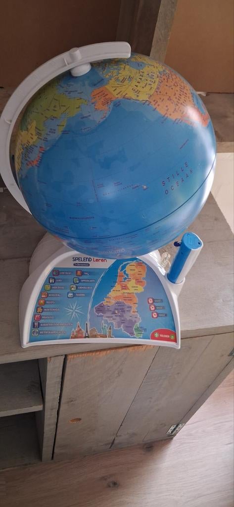 Clementoni Spelend Leren Wereldbol, Ophalen