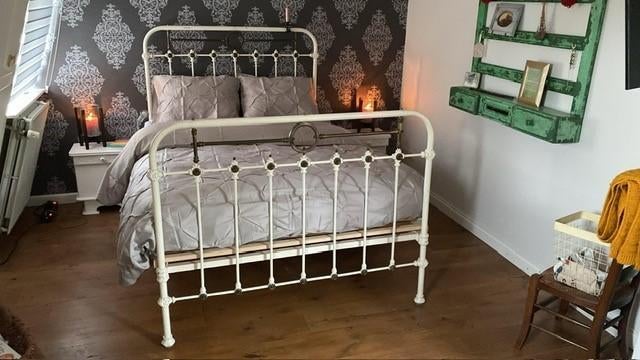 Brocante mooi echt oud Spijlenbed twijfelaar, Huis en Inrichting, Slaapkamer | Bedden, Ophalen, Gebruikt, Wit, 140 cm