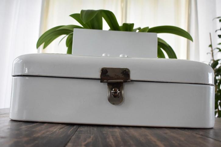 Emaille witte broodtrommel vintage retro, Antiek en Kunst, Antiek | Emaille, Ophalen of Verzenden