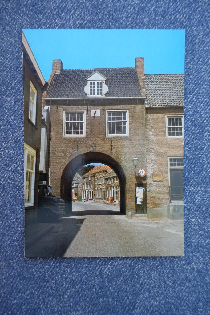 Buren. Culemborgse Poort met Boerenwagenmuseum, Verzamelen, Ansichtkaarten | Nederland, Ophalen of Verzenden, 1960 tot 1980, Ongelopen