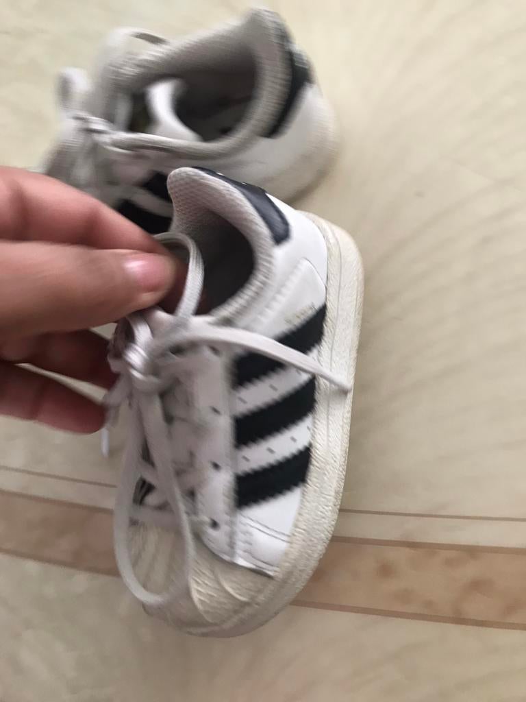 Adidas  schoenen super star maat 20, Ophalen of Verzenden, Zo goed als nieuw