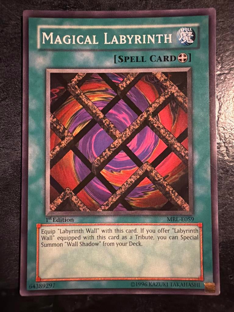 Magical Labyrinth - Yu-Gi-Oh! Spell Card (1st Edition), Ophalen of Verzenden, Zo goed als nieuw, Losse kaart
