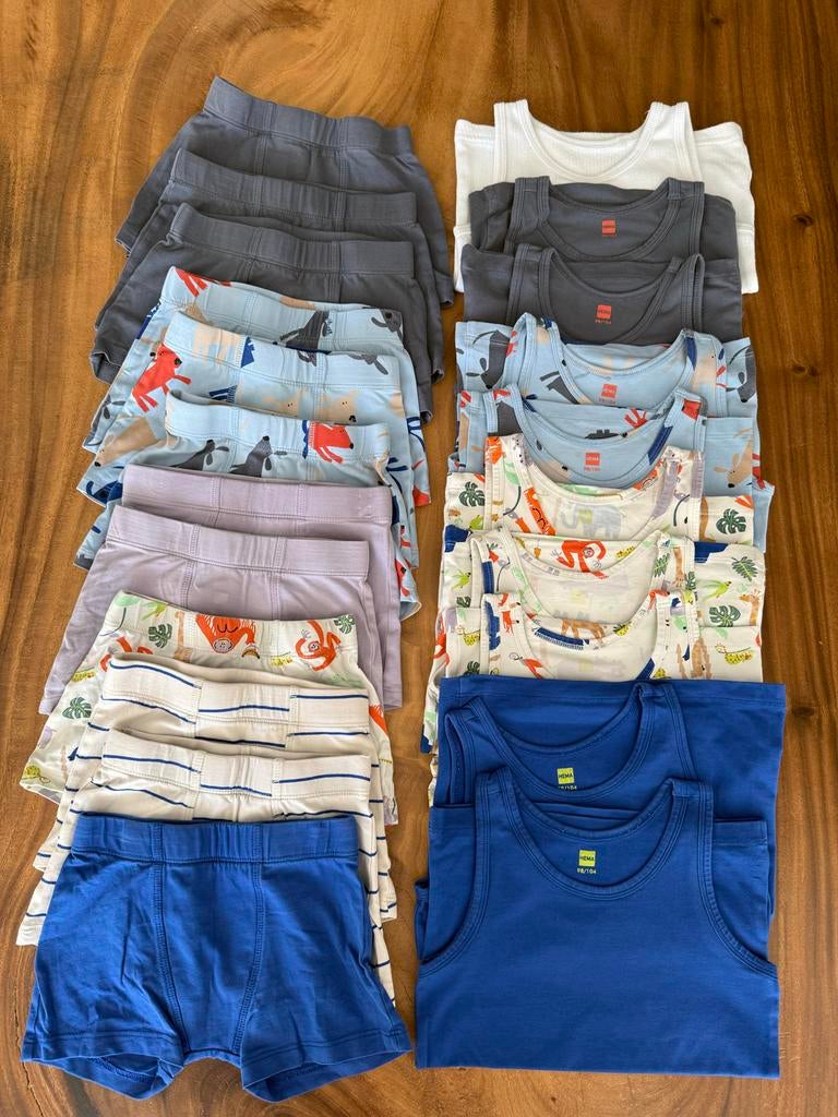 Set van 12 onderbroeken en 10 hemden Hema maat 98/104, Ophalen of Verzenden, Zo goed als nieuw, Jongen of Meisje, Nacht- of Onderkleding