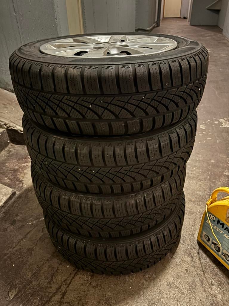 Hankook banden, Ophalen of Verzenden, Zo goed als nieuw