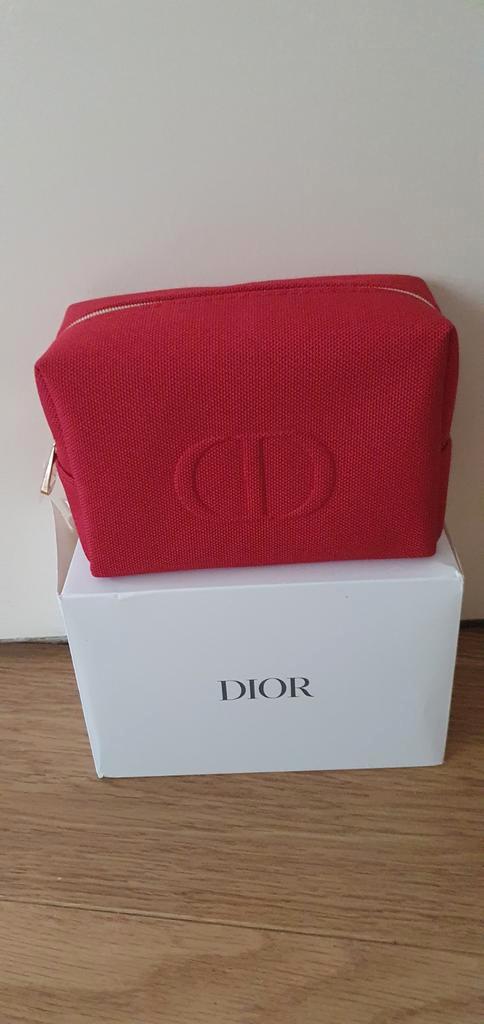 NIEUWE DIOR TOILETTAS...limited edition...MOOIE ZOMER KLEUR!, Sieraden, Tassen en Uiterlijk, Toilettassen, Nieuw, Dame, Rood, Ophalen of Verzenden