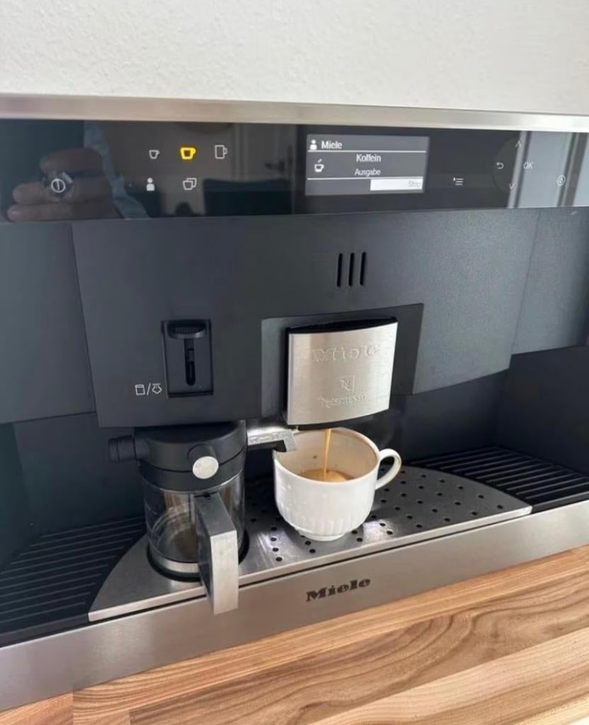 MOOIE inbouw MIELE nespresso CVA6431 CUPS 8300 totale kopjes, Ophalen, Zo goed als nieuw, Koffiemachine, Koffiepads en cups