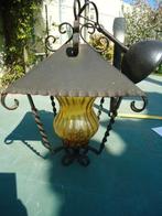 kleinere gietijzeren lamp met gekleurd glas, Ophalen of Verzenden, Gebruikt, Glas